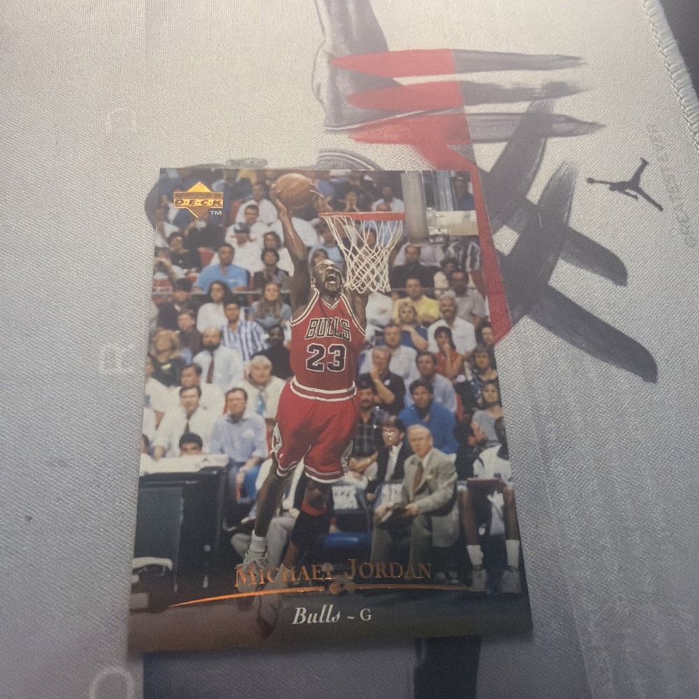 Upper Deck 1995-96 Michael Jordan #23 Chicago Bulls Base Set NBA Basketball Card